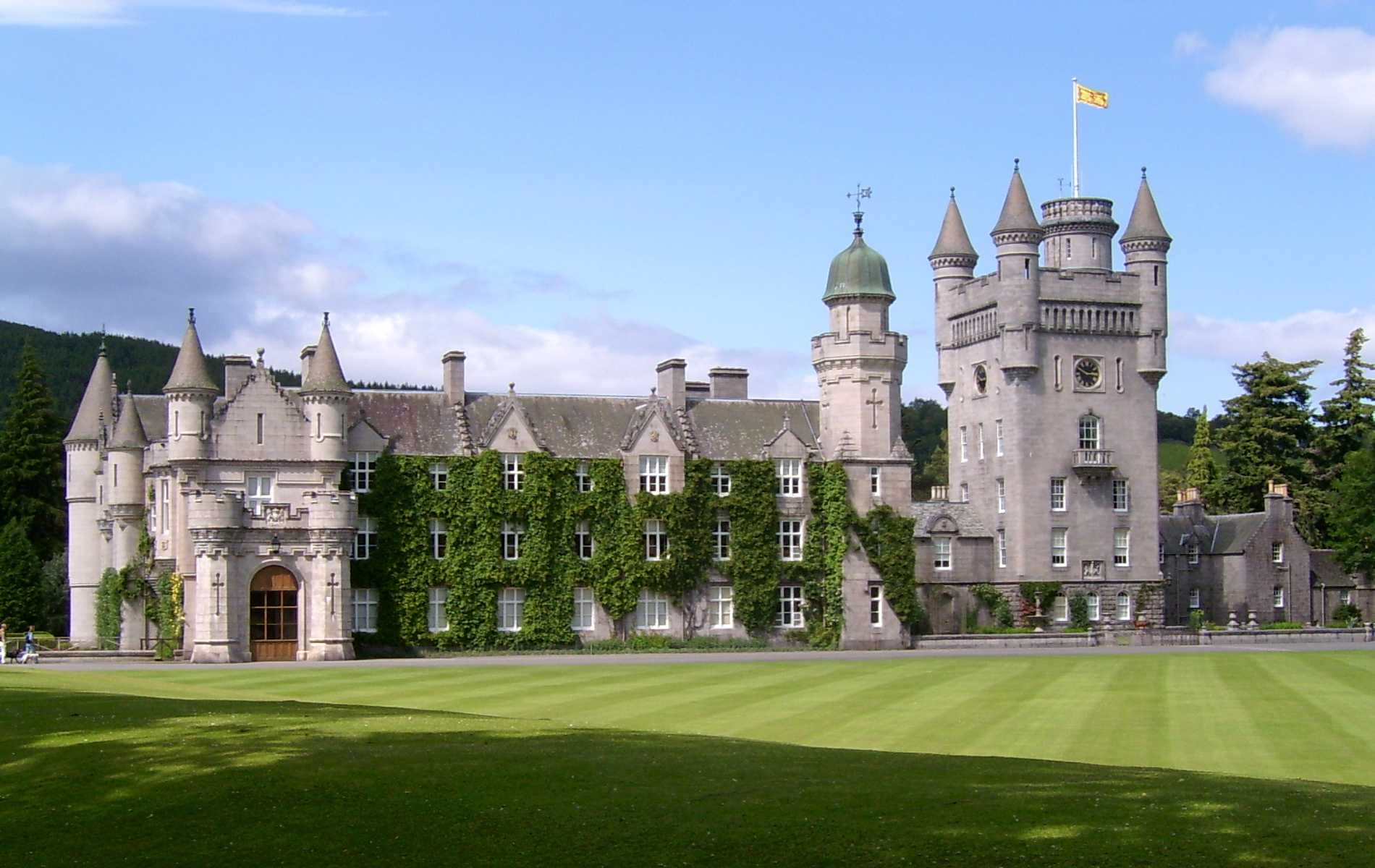 7 Famous Castles of Scotland