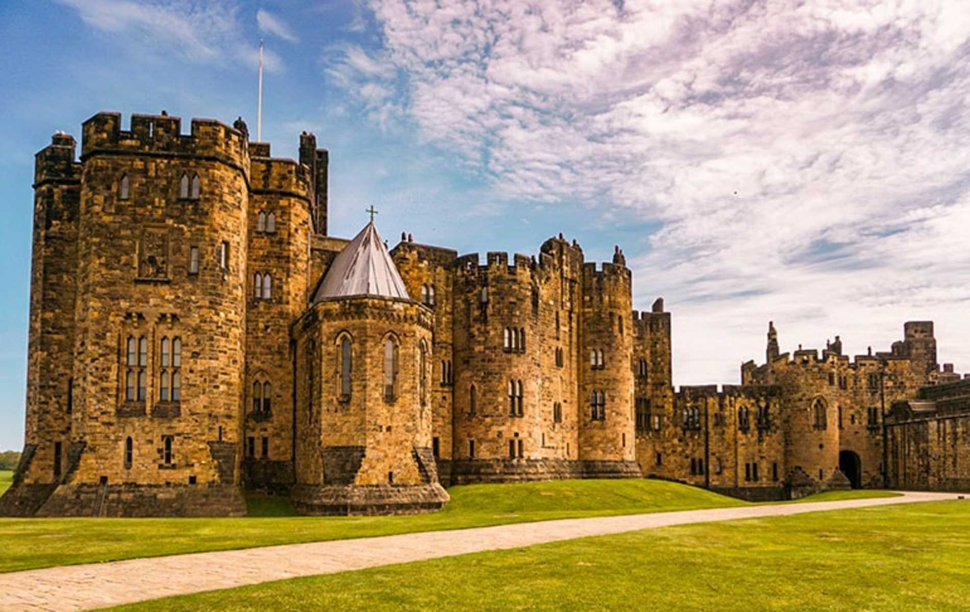 Alnwick Castle Hogwarts in Harry Potter